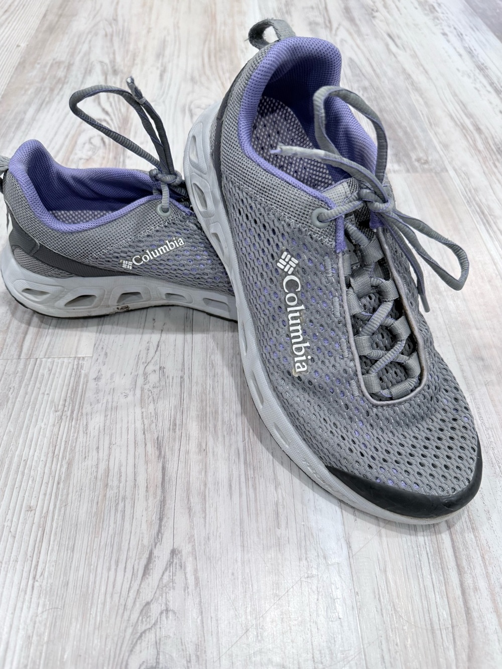 Columbia Gray and Lavender Mesh Walking Sneakers